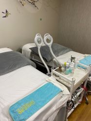 -苗苗清肤皮肤护理中心