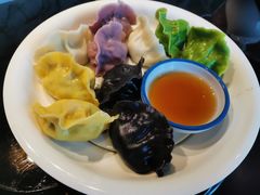 五味海鲜水饺拼盘-东莱馋房(陆家嘴店)