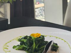 清炒豌豆尖-大董(华贸购物中心店)