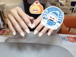 -梵莎美甲美睫