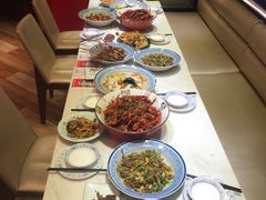 -蒙肥羊·酸汤潮牛·鲜牛肉火锅烤肉自助(岗顶店)