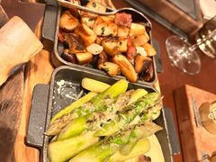 -恰餐厅及酒吧 CHAR Bar & Grill (北京丽都皇冠假日店)