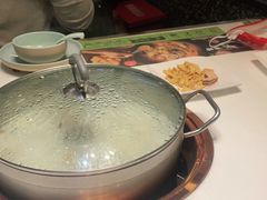 -洪氏嗨捞·猪肚鸡火锅(阳光天地店)