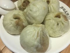 老面土猪肉包子-凤起龙游老面包子(凯德晶品店)
