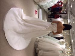 满庭芳婚纱礼服店-满庭芳婚纱礼服店