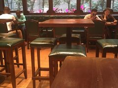 -Hooley's活利仕西餐厅(珠江新城店)
