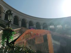 -王府井奥莱临潼小镇(临潼店)