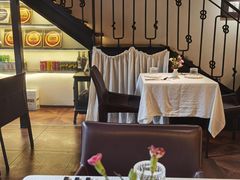 -LESCEDARS Brasserie Bistro香柏树