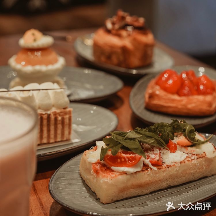 广州瑰丽酒店下午茶丨纵享法式艺术浪漫午后