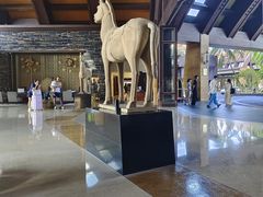 -三亚湾海居铂尔曼度假酒店