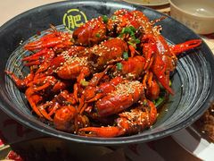 -肥肥虾庄·金牌油焖大虾(汉街SKP店)
