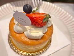 草莓皇牌梳芙厘-KNOTKNOT珞珞·日式甜品(K11店)