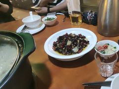 -菌海森林·非遗野生菌火锅(西山区滇池路摩根道店)