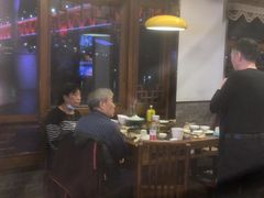 -小天鹅火锅·一线江景洪鼎旗舰店(洪崖洞店)