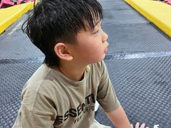 -嘿哟动霸CHUA·新潮玩运动娱乐中心·蹦床滑冰团建乐园