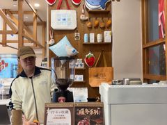 -山与蓝·轻糖鲜果蛋糕(勒泰店)