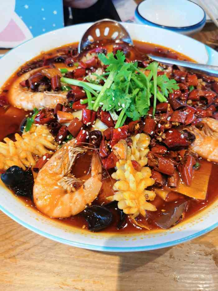 春椒精致川菜(胶州宝龙城市广场店)-"听说宝龙新开了一家川菜馆 川菜