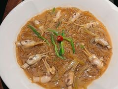 酸菜蛏子烧豆面-三利音·玖弄小鲜(浦东嘉里城店)