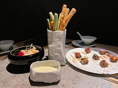 -穹六人间 people 6(岳阳路店)