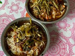 -灵山卢梅燕粉店