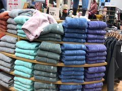 实物图-优衣库(深圳万象天地旗舰店)