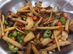 干锅虫草炒腊肉-湖北味道(湖北大厦店)