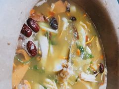 -抚仙湖生态石锅鱼野生菌(告庄店)