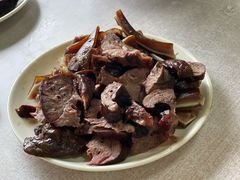 熏猪耳朵-宝光熏肉鞋底火烧(新街口店)