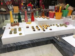 自助调料区-索菲特酒店 · 云尚天际自助餐厅