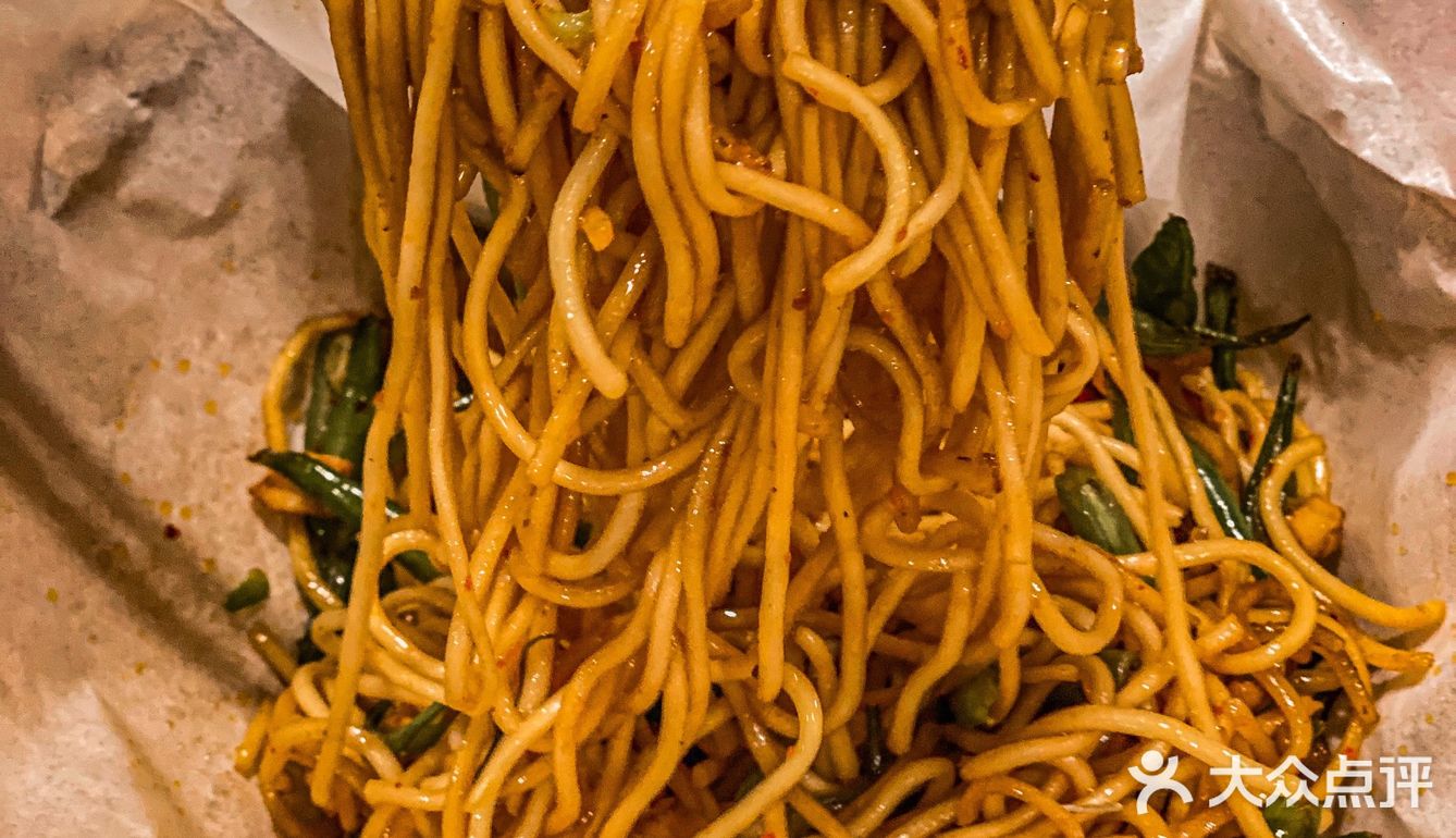 别再拉我去别的摊儿撸串了 杭州这家串儿也太好吃了  