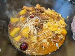 -刘小亮东北铁锅炖(金楠天街第六分店)