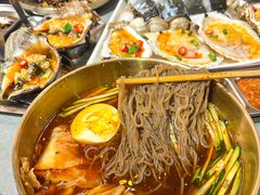 -围炉肉舍•炭烤活鳗•丹东海鲜烤肉(步行街店)