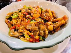 姜葱炒牛蛙-尚竹阁冬瓜盅·18年地标美食(平洲店)