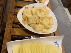 土豆片-亿诣蝎府炸酱面羊蝎子火锅(酷车小镇店)