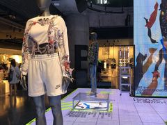 -NIKE品牌体验店(南京东路店)