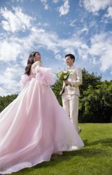 -挪娅婚纱摄影皇家会所