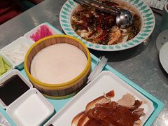 -姚姚酸菜鱼·金戈戈香港豉油鸡(喜荟城联名店)