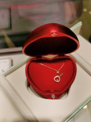 -周大福CHOW TAI FOOK(宝山苏宁易购店)