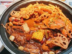 -多嘴超级肉蟹煲(中街恒隆故宫店)