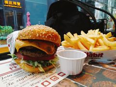 -The Habit Burger Grill 哈比特汉堡(复兴soho店)