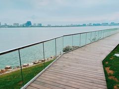 -上海滴水湖皇冠假日酒店