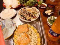 -洞庭洲·防空洞火锅·烧烤·铜锅涮肉(新百广场店)