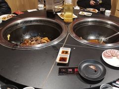 -哈尔滨烧烤·山河村铁锅炖(交大店)