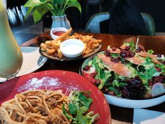 -MARU玛露音乐餐厅(前滩世贸店)