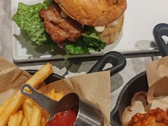 -必胜客(威高广场店)