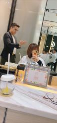-HAIR CORNER