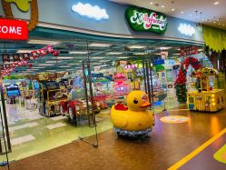 -莫莉幻想儿童乐园(青岛金茂湾店)
