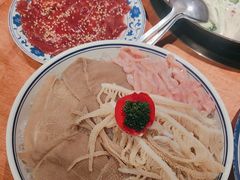 -周小明火锅(黑金冠社区店)