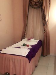 -蕾蕾美颜美容美体