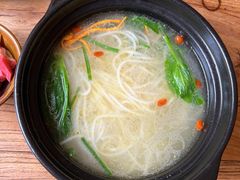 过桥米线-云之南(八里庄店)